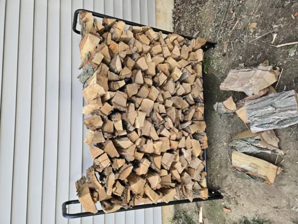Customer photo 2 of <span class="sdh-h1" data-short="VEVOR 4ft Firewood Rack 1/4 Cord Capacity">VEVOR Firewood Rack 4ft 1/4 Cord Heavy Duty Outdoor Wood Storage Holder, Carbon Steel Frame Fire Log Stacker Stand for Fireplace Patio Deck, 550 lbs Load Capacity, Black</span>