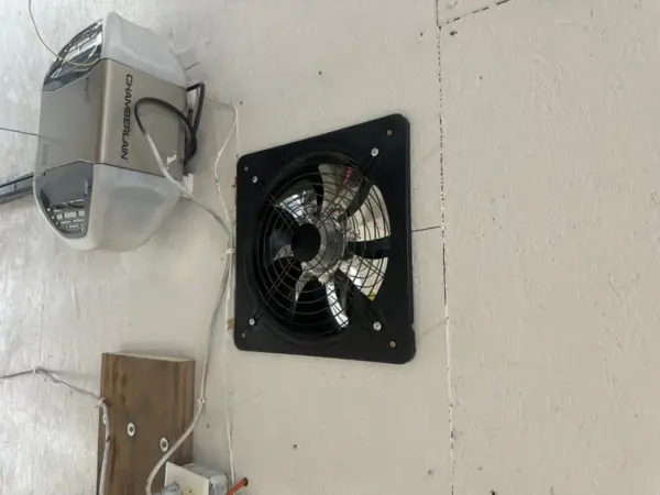 Customer photo 4 of <span class="sdh-h1" data-short="VEVOR 10 in Shutter Exhaust Fan, 874 CFM Wall Mount">VEVOR 10 in Shutter Exhaust Fan, 874 CFM Wall Mount Ventilation Fan with Automatic Louvers, Variable Speed AC Motor for Attic Garage Barn Greenhouse Workshop</span>