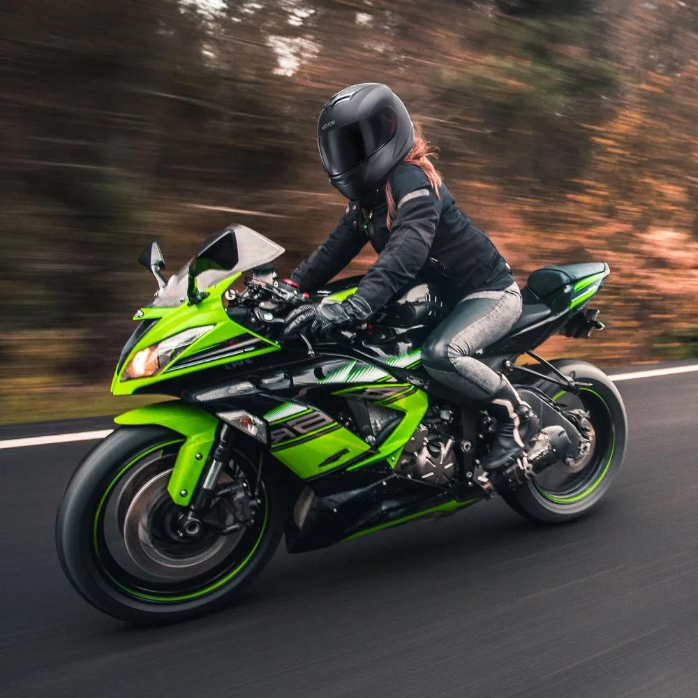 VEVOR Motorcycle Helmet Size M product image 8