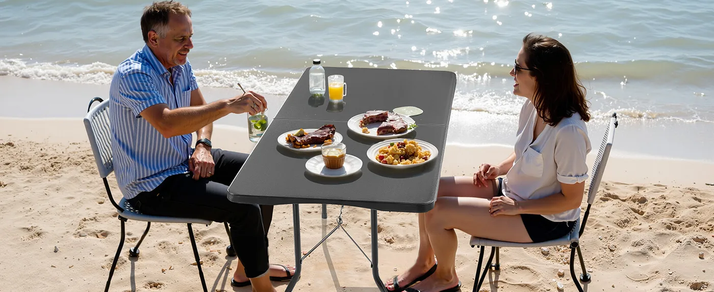 VEVOR Folding Table 6 ft Black Beach