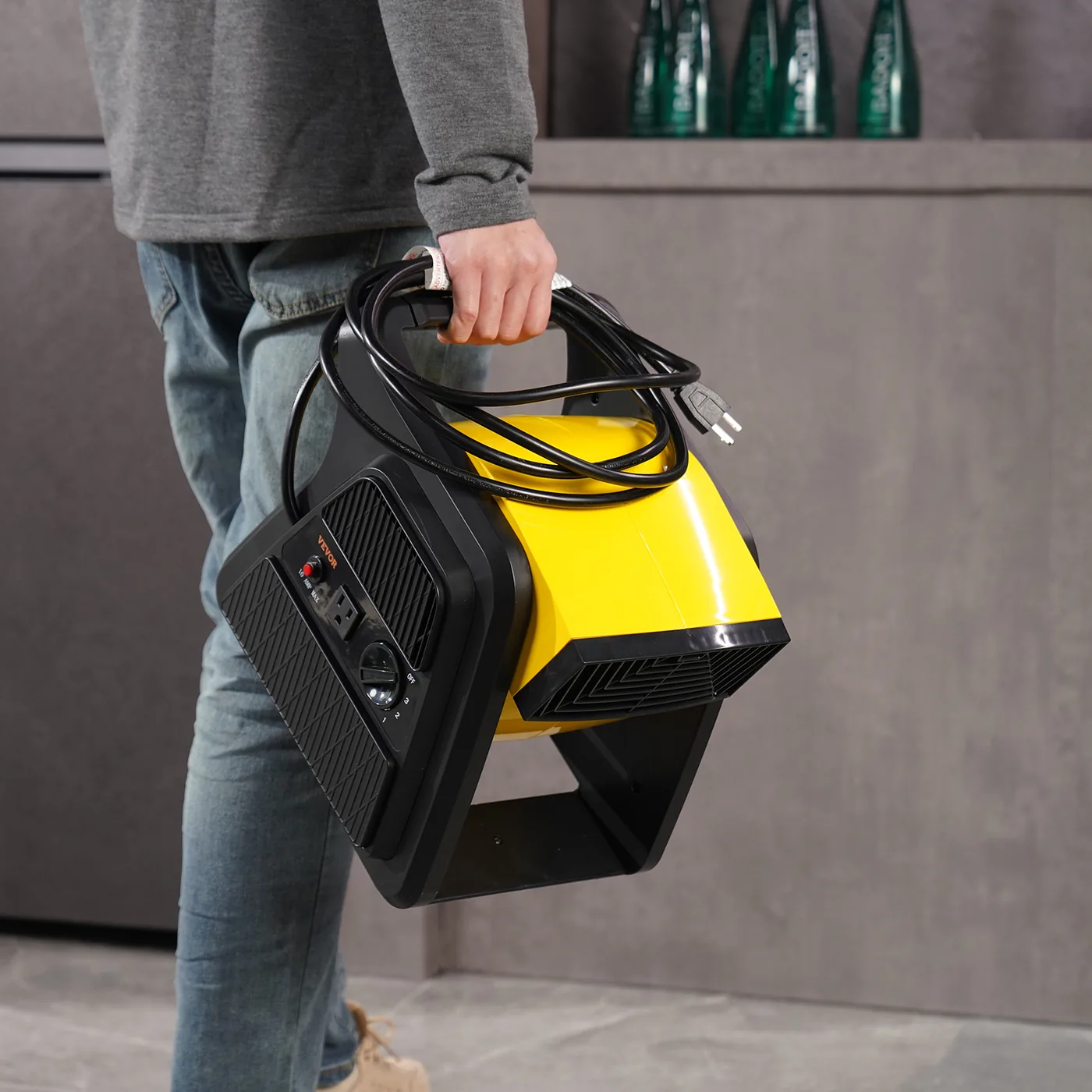 VEVOR Pivoting Utility Fan 300&deg; 1700 RPM Take on the go