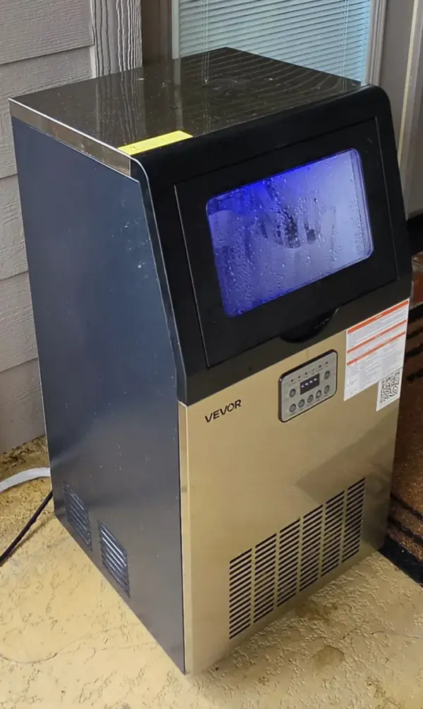 Customer photo 10 of <span class="sdh-h1" data-short="VEVOR Commercial Ice Maker 150 lbs/24h 30 lbs Storage">VEVOR Commercial Ice Maker Machine, 150 lbs/24h with 30 lbs Storage Capacity, Built-in/Freestanding/Under Counter, Stainless Steel Ice Maker with LED Display & Self-Cleaning, for Home Bar Restaurant</span>