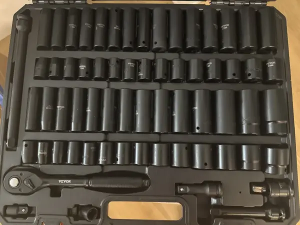 Customer photo 5 of <span class="sdh-h1" data-short="VEVOR 90 Piece 3/8 in Complete Impact Socket Set Cr-Mo">VEVOR 3/8″ Drive Impact Socket Set, SAE 1/4″-3/4″ and Metric 6-19mm 90 Piece Socket Set, 6 Point Cr-Mo Alloy Steel for Auto Repair, Includes Extension Bars Universal Joint Adapter Lock Storage Case</span>