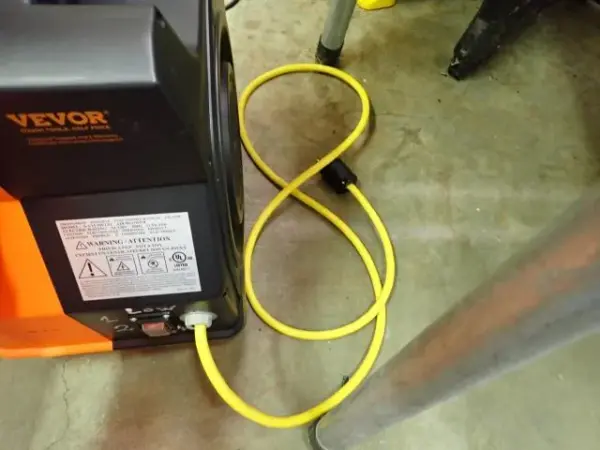 Customer photo 1 of <span class="sdh-h1" data-short="VEVOR Inflatable Blower 1100W">VEVOR Inflatable Blower, 1100W, 1.5 & 1.7 HP Bounce House Blower, Pump Commercial Air Blower for Inflatables, 3100 RPM Bouncy Castle Electric Fan for Bounce House, Waterslides, Tested to UL Standards</span>
