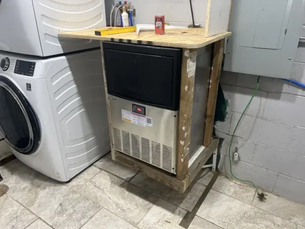 Customer photo 6 of <span class="sdh-h1" data-short="VEVOR Commercial Ice Maker Machine with Pump">VEVOR Commercial Ice Maker Machine with Pump, 80 lbs/24h with 13 lbs Storage Capacity, Countertop/Freestanding/Under Counter, Stainless Steel Ice Maker with LED Display & Self-Cleaning, for Home Bar</span>