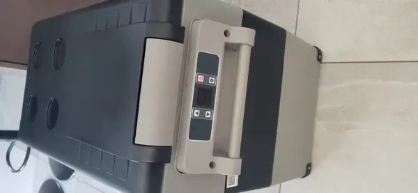 Customer photo 12 of <span class="sdh-h1" data-short="VEVOR 16 Qt Portable Car Fridge 12V Compressor Cooler">VEVOR 12 Volt Refrigerator 16 Qt, Portable Mini Car Fridge with -4 F to 68 F Cooling Range and App Control, 12/24V DC and 110-240V AC Electric Compressor Cooler for Truck, Vehicle, RV, Boat, Outdoor and Home Use</span>