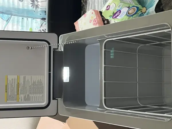 Customer photo 10 of <span class="sdh-h1" data-short="VEVOR 16 Qt Portable Car Fridge 12V Compressor Cooler">VEVOR 12 Volt Refrigerator 16 Qt, Portable Mini Car Fridge with -4 F to 68 F Cooling Range and App Control, 12/24V DC and 110-240V AC Electric Compressor Cooler for Truck, Vehicle, RV, Boat, Outdoor and Home Use</span>