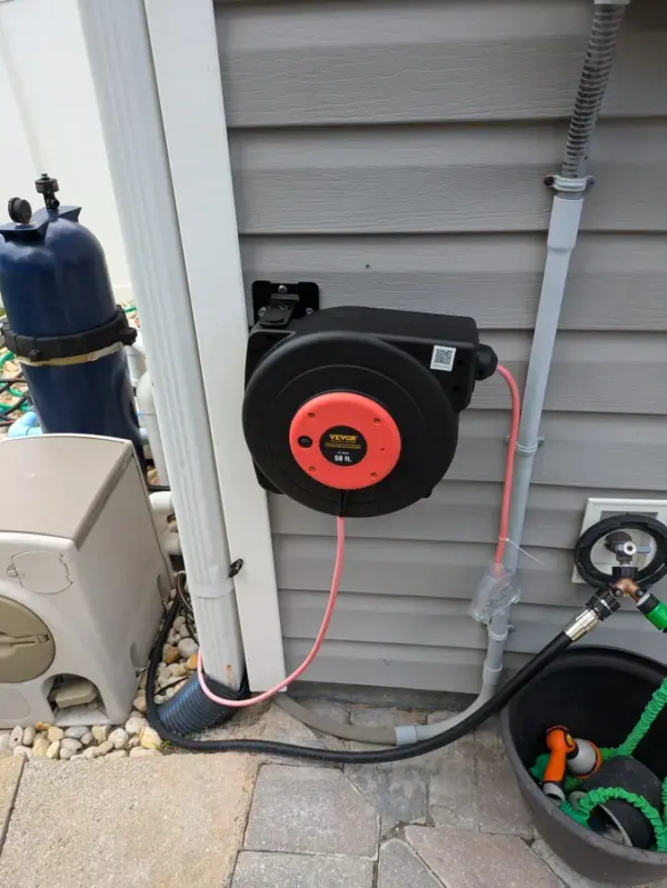 Customer photo 1 of <span class="sdh-h1" data-short="VEVOR Retractable Extension Cord Reel 75 ft Orange+Black">VEVOR Retractable Extension Cord Reel, 75 FT, Heavy Duty 14AWG/3C SJTOW Retractable Power Cord with Lighted Triple Tap Outlet, 13 Amp Circuit Breaker 180° Swivel Bracket for Ceiling or Wall Mount</span>