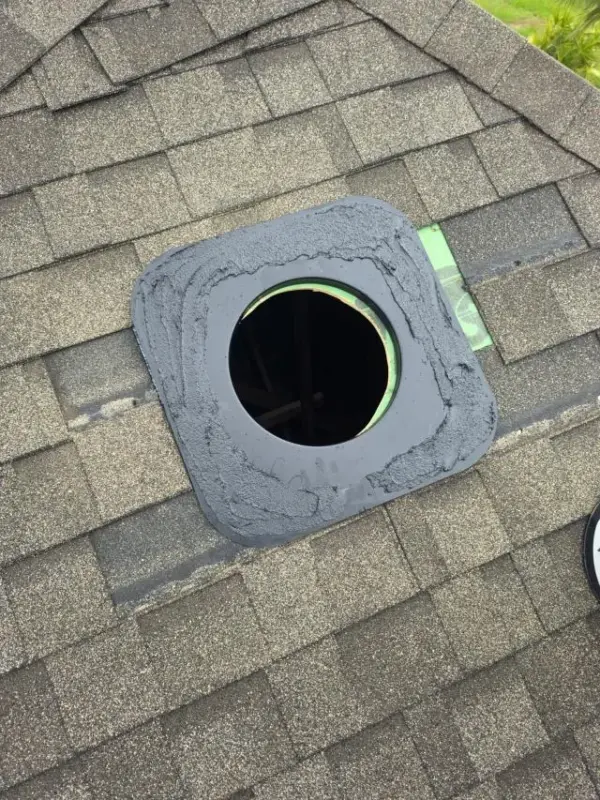 Customer photo 2 of <span class="sdh-h1" data-short="VEVOR 50W Solar Attic Fan 3000 CFM with Remote Control">VEVOR Roof Attic Exhaust Fan, 50W Smart Solar Roof Ventilation Fan with Thermostat, Remote Control, 3000 CFM Airflow Built-in Smoke Sensor with Auto Stop for Cooling and Dehumidification</span>