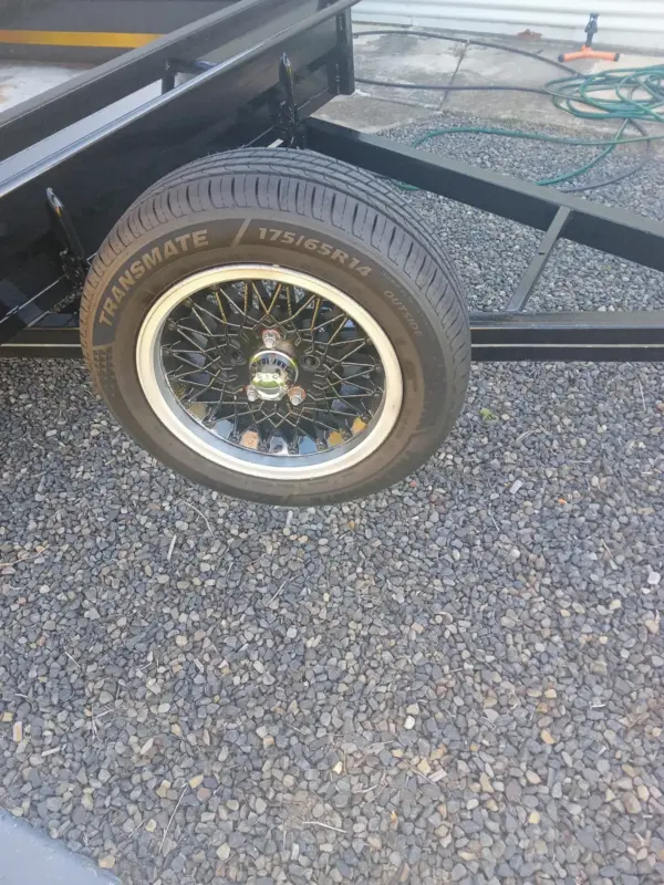 Customer photo 1 of <span class="sdh-h1" data-short="VEVOR Trailer Spare Tire Carrier 160 LBS Universal Fit">VEVOR Spare Tire Carrier, Trailer Spare Tire Mount, 160 lbs Capacity, Utility Trailer Accessories Fits Most 4 & 5 & 6 & 8 Lugs Wheels on 4″, 4.25″, 4.5″, 4.75″, 5″, 5.5″, 6″, 6.5″ Bolt Patterns</span>