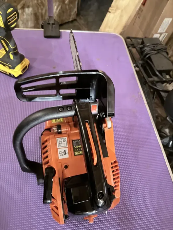 Customer photo 1 of <span class="sdh-h1" data-short="VEVOR 25.4CC 12 in Gas Chainsaw, 1.2 HP Handheld">VEVOR Gas Chainsaw, 25.4CC 12″ 1.2HP, Gasoline Powered Chain Saw, Handheld Cordless Petrol Chainsaws for Tree Wood Branch Cutting, Tree Trimming, Land Clearing, Farm Garden Ranch Forest Cutting Use</span>