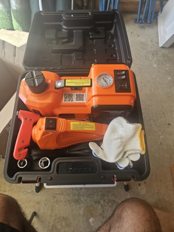 Customer photo 1 of <span class="sdh-h1" data-short="VEVOR 5 Ton Electric Scissor Jack with Remote Control">VEVOR Electric Car Jack, 5 Tons /11000 lbs, Adjustable Electric Scissor Jack with High Load Capacity, Tire Change Replacement with LED Light & Remote Control, Portable Jack kit for Sedan, SUV, Truck</span>