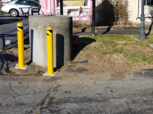 Customer photo 12 of <span class="sdh-h1" data-short="VEVOR Safety Bollard 42x5.5 inch">VEVOR Safety Bollard, 42 Inch Height Bollard Post, 5.5 Inch Diameter Steel Pipe Safety Bollard Post, Yellow Steel Bollard, Steel Safety Bollard with 8 Anchor Bolts, Perfect for Traffic-Sensitive Area</span>