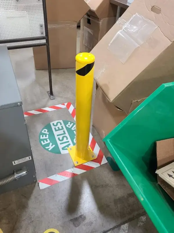 Customer photo 4 of <span class="sdh-h1" data-short="VEVOR Safety Bollard 48x5.5 inch">VEVOR Safety Bollard, 48 Inch Height Bollard Post, 5.5 Inch Diameter Steel Pipe Safety Bollard Post, Yellow Steel Bollard, Steel Safety Bollard with 8 Anchor Bolts, Perfect for Traffic-Sensitive Area</span>