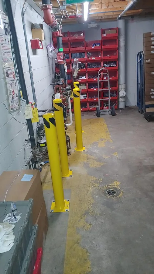 Customer photo 7 of <span class="sdh-h1" data-short="VEVOR Safety Bollard 36x5.5 inch">VEVOR Safety Bollard, 36 Inch Height Bollard Post, 5.5 Inch Diameter Steel Pipe Safety Bollard Post, Yellow Steel Bollard, Steel Safety Bollard with 8 Anchor Bolts, Perfect for Traffic-Sensitive Area</span>
