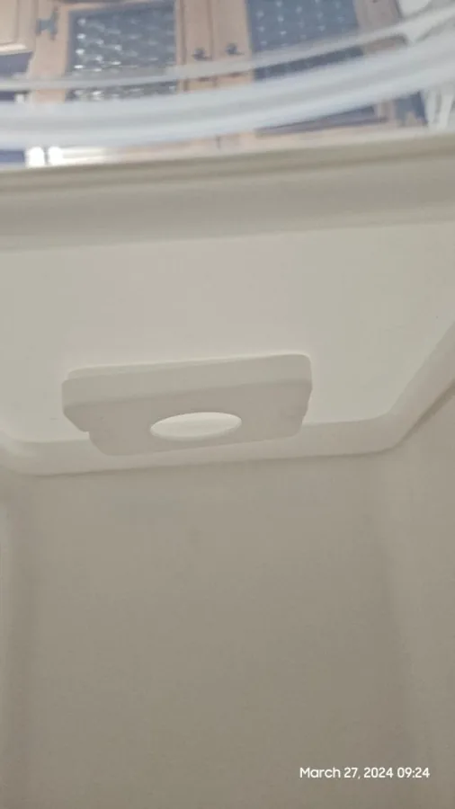 Customer photo 2 of <span class="sdh-h1" data-short="VEVOR Ingredient Storage Bin 2 pcs 15L*2">VEVOR Ingredient Storage Bin, 2 x 15L Dispenser Bin with 2 Measuring Cups, Attachable Casters and Airtight Lid, 2 Pcs/Set Dog Pet Food Storage Container, PP Material Kitchen Rice Cereal Flour Bin</span>