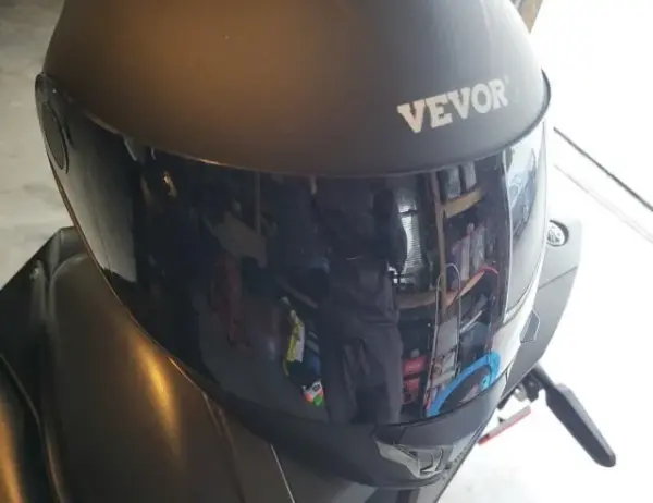 Customer photo 4 of <span class="sdh-h1" data-short="VEVOR Motorcycle Helmet Size L">VEVOR Motorcycle Helmet, Full Face, Adult Motocross Dirt Bike Helmet with Tinted and Clear Dual Visor, Motorbike Racing Street with Detachable Liner for Men & Women, DOT Approved, (Matte Black, L)</span>