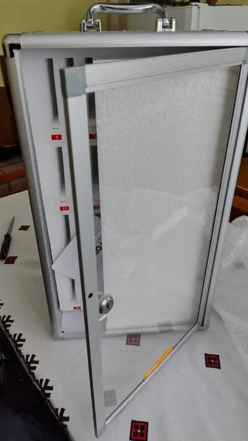 Customer photo 2 of <span class="sdh-h1" data-short="VEVOR 36 Slots Cell Phone Cabinet Key Lock Wall Mounted">VEVOR 36 Slots Cell Phone Cabinet Silver Aluminum Alloy Pocket Chart Storage Locker Box with Portable Handle, Key Lock & Handwritten Tags, Wall Mounted for Classroom, Office, Gym</span>