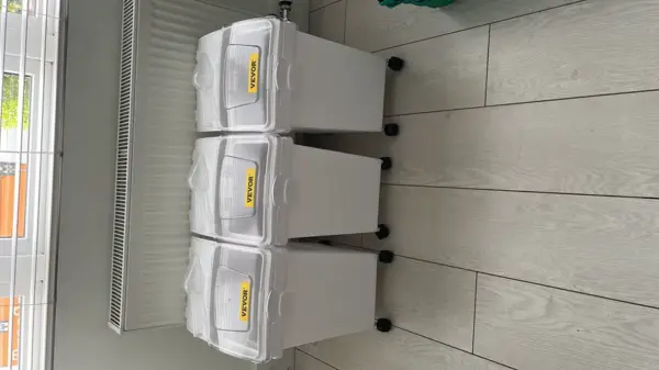 Customer photo 1 of <span class="sdh-h1" data-short="VEVOR Rice Storage Container 1 pcs 50L">VEVOR Rice Storage Container, 11.4Gallon/50L Capacity Large Dog Food Dispenser Bin, Kitchen Ingredient Grain Cereal Flour Bin, Pet food Containers with Wheels, Scoop, Scale Line, Airtight Lid, 1 Pack</span>